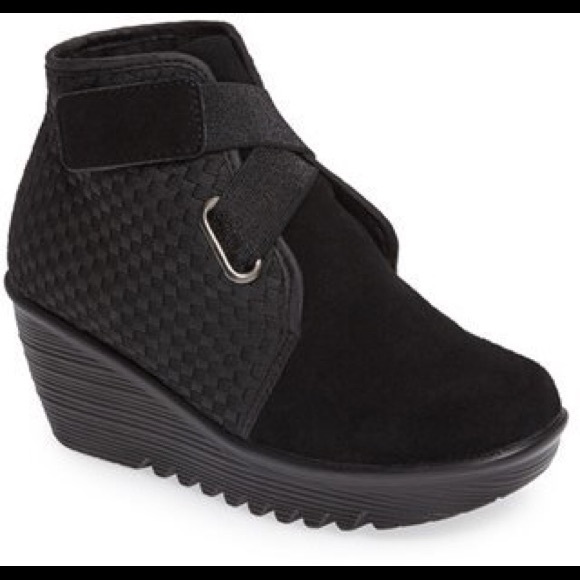 bernie mev wedge bootie